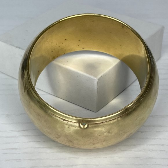 8" Hammered Brass Bangle Bracelet - Picture 3 of 4